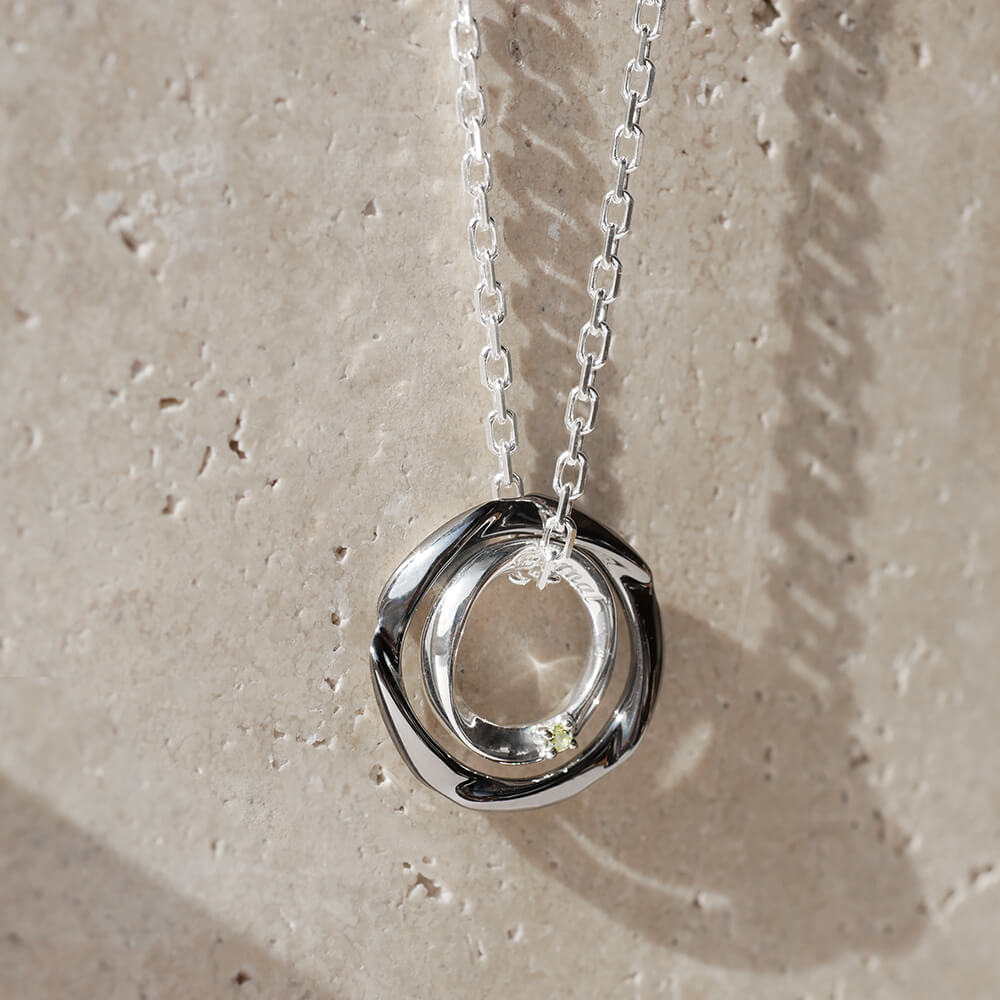 人気メンズネックレス