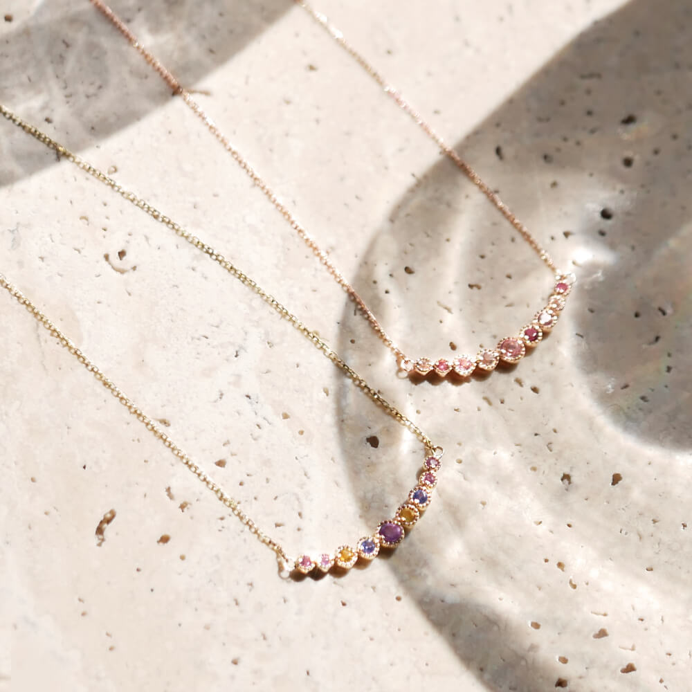 誕生石馬蹄ネックレス