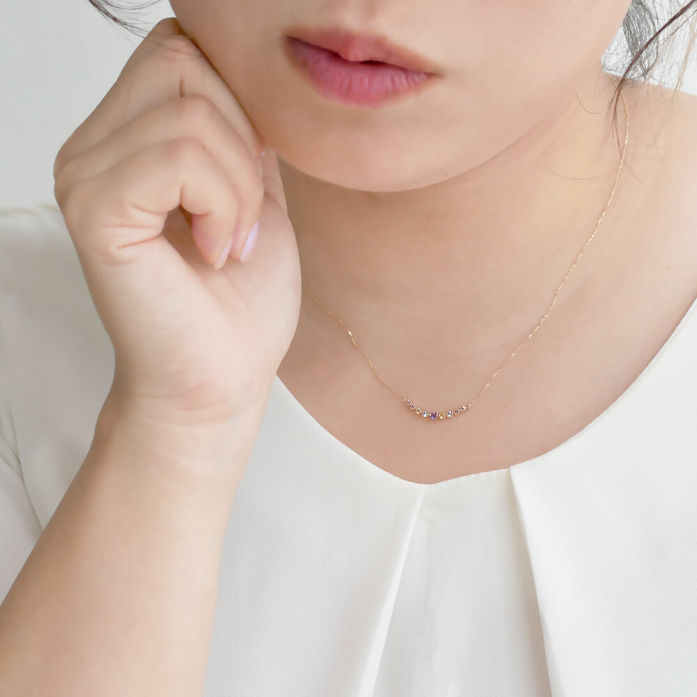 誕生石馬蹄ネックレス